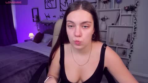 Snapshot of daniellasweet20 chatting on 10-03-25, 10:56 Daniella online show from 10-03-25, 10:56