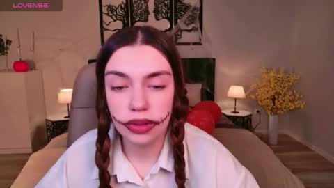 Snapshot of daniellasweet20 chatting on 10-31-25, 11:22 Daniella online show from 10-31-25, 11:22