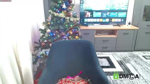 JessicaWhite online show from 12-19-25, 06:42