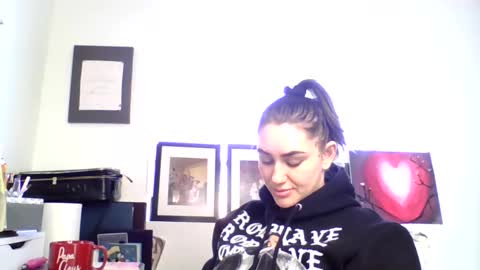 Snapshot of danielle2015 chatting on 01-22-25, 06:20 Your Wet Dream NEW Tight online show from 01-22-25, 06:20