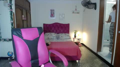 Angie online show from 12-01-24, 08:42