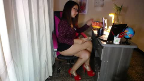 Angie online show from 03-30-26, 06:53