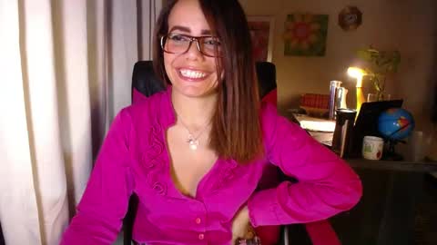 Angie online show from 06-04-26, 05:52