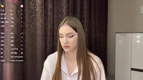 Trisha wanna play  Meow online show from 05-03-26, 07:20