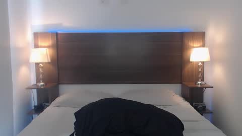 daniellerain online show from 11-09-25, 05:33