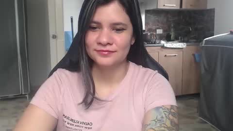 daniellerain online show from 02-01-26, 04:38