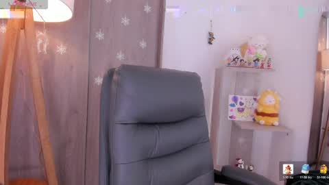 Danielle Rose online show from 05-12-26, 09:01