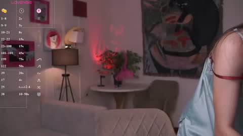 Snapshot of danielleschurg chatting on 06-15-26, 08:55 Jessica online show from 06-15-26, 08:55