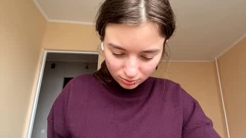 Mia online show from 11-07-25, 07:52