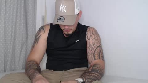 Snapshot of danielmilan chatting on 01-19-25, 07:04 THE BIG BOSS online show from 01-19-25, 07:04