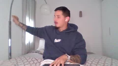 Snapshot of danielmilan chatting on 01-29-25, 09:12 THE BIG BOSS online show from 01-29-25, 09:12