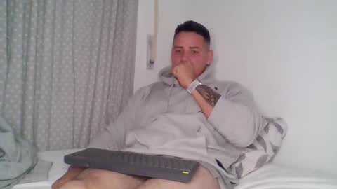 Snapshot of danielmilan chatting on 02-02-25, 11:08 THE BIG BOSS online show from 02-02-25, 11:08
