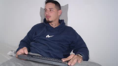 Snapshot of danielmilan chatting on 02-08-25, 11:44 THE BIG BOSS online show from 02-08-25, 11:44