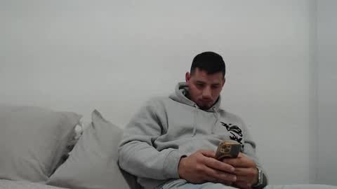 Snapshot of danielmilan chatting on 02-10-25, 08:09 THE BIG BOSS online show from 02-10-25, 08:09