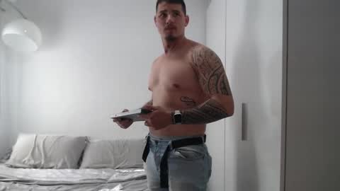 Snapshot of danielmilan chatting on 02-10-25, 01:22 THE BIG BOSS online show from 02-10-25, 01:22