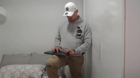 Snapshot of danielmilan chatting on 03-05-25, 11:28 THE BIG BOSS online show from 03-05-25, 11:28