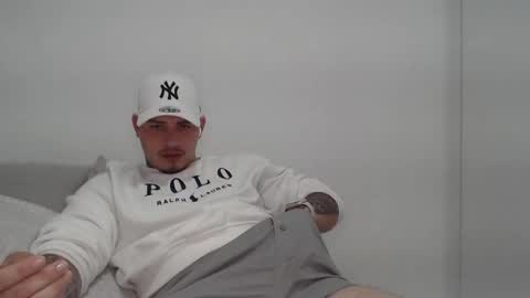 Snapshot of danielmilan chatting on 03-10-25, 12:15 THE BIG BOSS online show from 03-10-25, 12:15