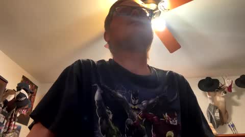 Daniel    y. online show from 02-05-25, 07:31