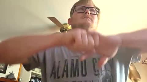 Daniel    y. online show from 02-12-26, 08:59