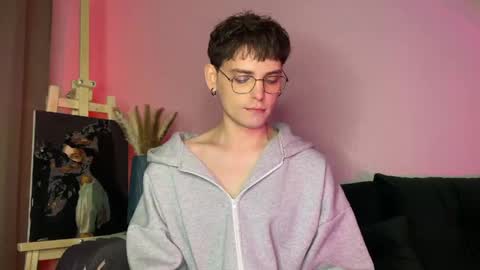 danieltuckerr online show from 05-17-26, 12:19