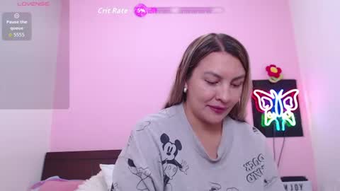 K A R O L online show from 06-15-26, 01:30