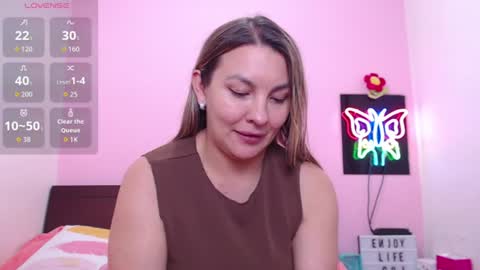 K A R O L online show from 06-22-26, 03:25