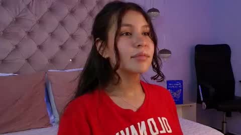 Snapshot of danika_x chatting on 07-05-26, 04:19 Danika online show from 07-05-26, 04:19