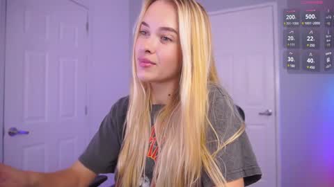 Snapshot of danikadillan chatting on 12-04-24, 01:25 Hi my name is Anna. Please say hello I like to chat with you. If u have request use Tip option .Thank you online show from 12-04-24, 01:25