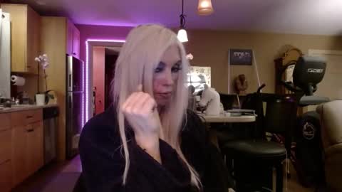 Snapshot of danikawhite69 chatting on 01-21-25, 09:03 DanikaWhite69 online show from 01-21-25, 09:03