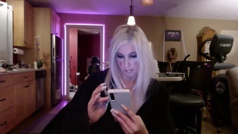 Snapshot of danikawhite69 chatting on 02-06-25, 07:13 DanikaWhite69 online show from 02-06-25, 07:13