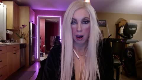 Snapshot of danikawhite69 chatting on 03-05-25, 07:49 DanikaWhite69 online show from 03-05-25, 07:49