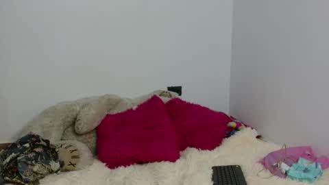 Snapshot of danilove339921 chatting on 11-09-25, 03:43 danilove online show from 11-09-25, 03:43