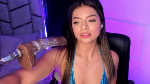 Snapshot of daniphoenixx chatting on 01-25-25, 02:15 Dani Phonenix online show from 01-25-25, 02:15