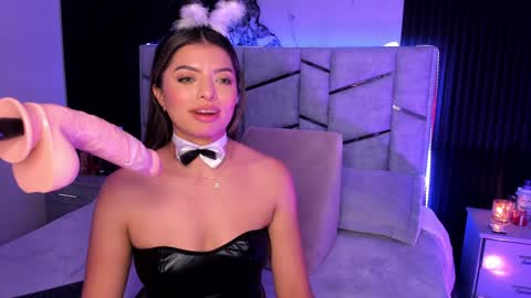 Snapshot of daniphoenixx chatting on 01-28-25, 02:32 Dani Phonenix online show from 01-28-25, 02:32