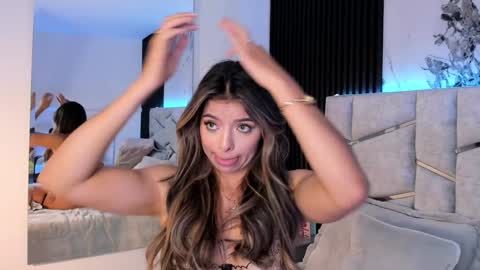 Snapshot of daniphoenixx chatting on 02-08-25, 11:45 Dani Phonenix online show from 02-08-25, 11:45