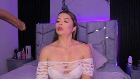 Snapshot of daniphoenixx chatting on 03-05-25, 07:49 Dani Phonenix online show from 03-05-25, 07:49