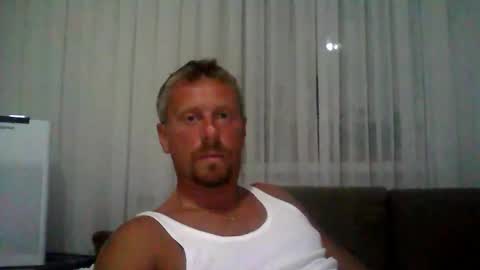 Snapshot of danisami12345 chatting on 09-13-25, 08:52 daniel online show from 09-13-25, 08:52