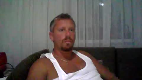 Snapshot of danisami12345 chatting on 10-01-25, 08:26 daniel online show from 10-01-25, 08:26