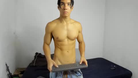 Snapshot of danisus chatting on 01-19-26, 01:59 Danisus online show from 01-19-26, 01:59