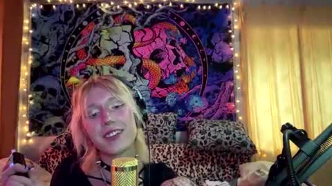 Snapshot of danitavranich chatting on 08-02-26, 01:09 danitavranich online show from 08-02-26, 01:09