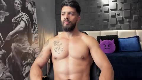 Snapshot of dann_saenz chatting on 01-18-25, 02:25 Dann saenz online show from 01-18-25, 02:25