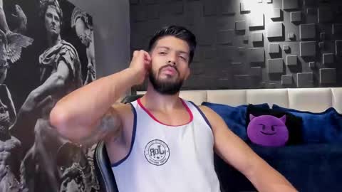 Snapshot of dann_saenz chatting on 01-22-25, 10:15 Dann saenz online show from 01-22-25, 10:15