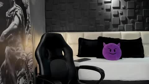 Snapshot of dann_saenz chatting on 01-29-25, 11:09 Dann saenz online show from 01-29-25, 11:09