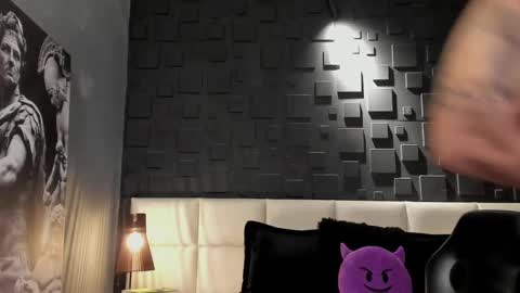 Snapshot of dann_saenz chatting on 01-29-25, 02:10 Dann saenz online show from 01-29-25, 02:10