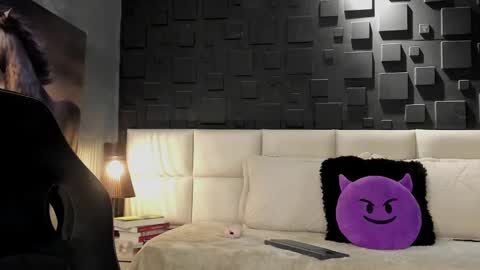 Snapshot of dann_saenz chatting on 02-06-25, 12:00 Dann saenz online show from 02-06-25, 12:00