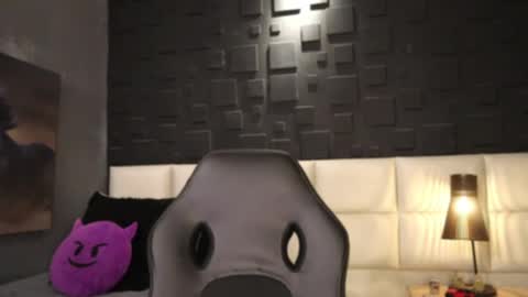 Snapshot of dann_saenz chatting on 02-18-25, 02:27 Dann saenz online show from 02-18-25, 02:27