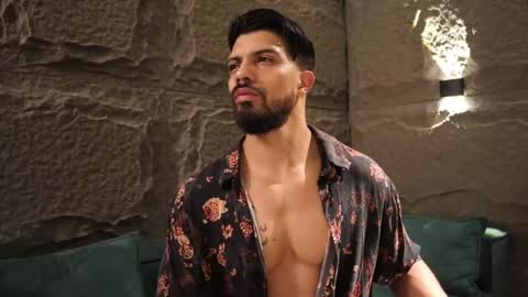 Snapshot of dann_saenz chatting on 03-06-25, 10:52 Dann saenz online show from 03-06-25, 10:52