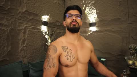 Snapshot of dann_saenz chatting on 03-07-25, 01:53 Dann saenz online show from 03-07-25, 01:53