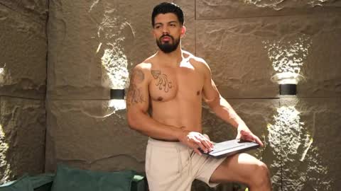 Snapshot of dann_saenz chatting on 03-11-25, 10:40 Dann saenz online show from 03-11-25, 10:40