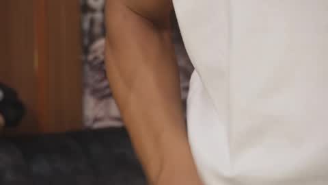 Snapshot of dann_saenz chatting on 10-17-25, 12:58 Dann saenz online show from 10-17-25, 12:58